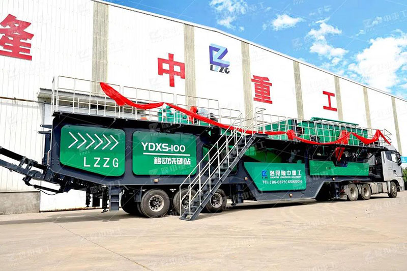 上图：开云体育YD系列轮式移动洗砂站